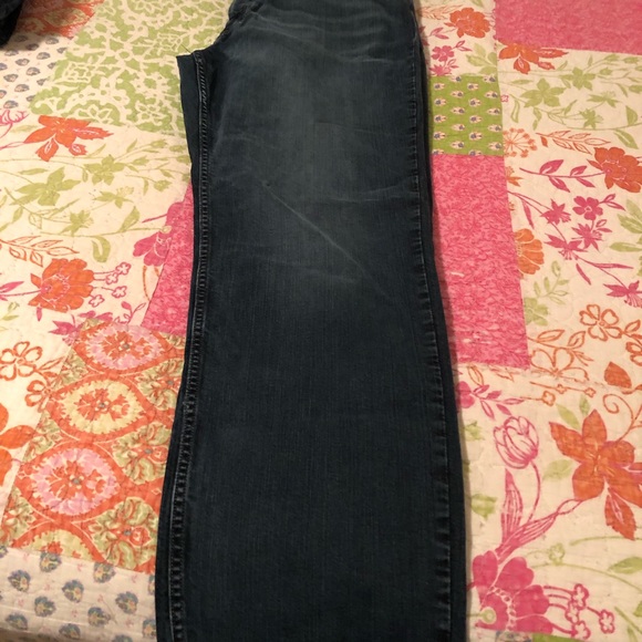LIKE NEW Mens LEVIS 559 Relaxed Fit - Picture 4 of 6
